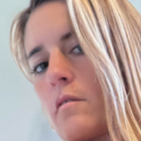 алесандра.джърни Голи