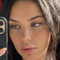 Алесия Лейн Голи