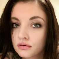 АлисЕСъмърс Голи