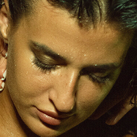 Енджи Кей Голи