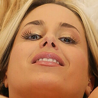 Ешлейникколейога Голи