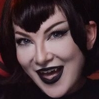 ашлиннедае Голи