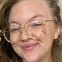 Ава М. Палома Голи