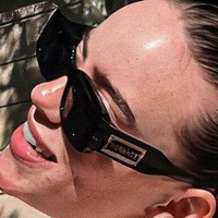 Били Айлиш Голи