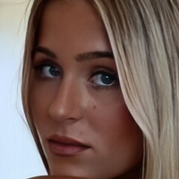 Каси Робъртс Голи