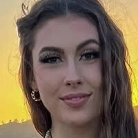 Кортни Гибсън Голи