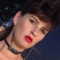 Кристал Робин Голи