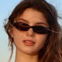 Даша Комарова Голи