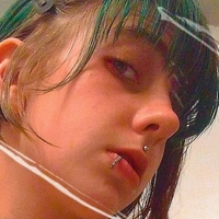 дегротескедами Голи