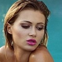 Ела Роуз Голи