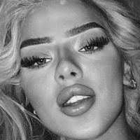 Елейн Виктория Голи