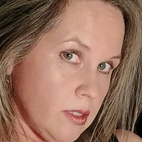 Елизабет Файнъпъл Голи