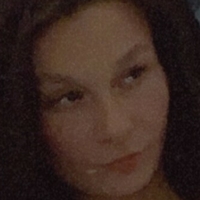 Ембър Емс Голи