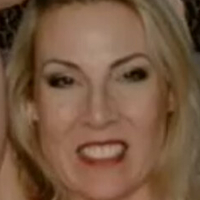 Фън Фийби Голи