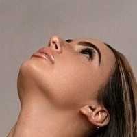 Изабел Ариана Голи