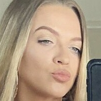 Дженифър Анистън Голи