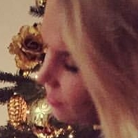 Джойс Стратен Голи