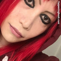 Кристал Сикс Голи