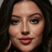 Лиа Фенели Голи