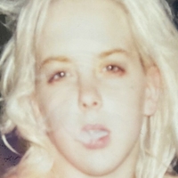 Лета Уепънс Голи