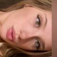 Лили Милкърс Голи