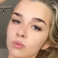 Миа Блок Голи