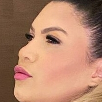 Миа Колон Голи