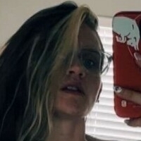 Мишел Хенсли Голи