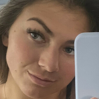 Микайла Бретц Голи