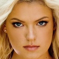 Мис Никъл Голи