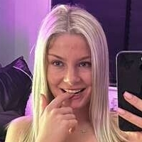 МолиМерцедес Голи