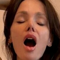 Натали Голдън Голи