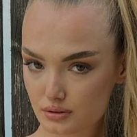 Оля Миро Голи