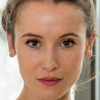 Пери Баумайстер Голи