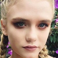 Сапфирен Цвят Голи