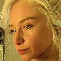 Скарлет Хамптън Голи