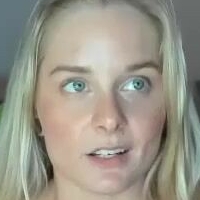 СуитлитълАни Голи