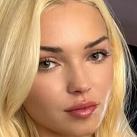 TheGodNaomii Голи