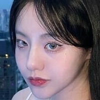 Юкантбедженифър Голи